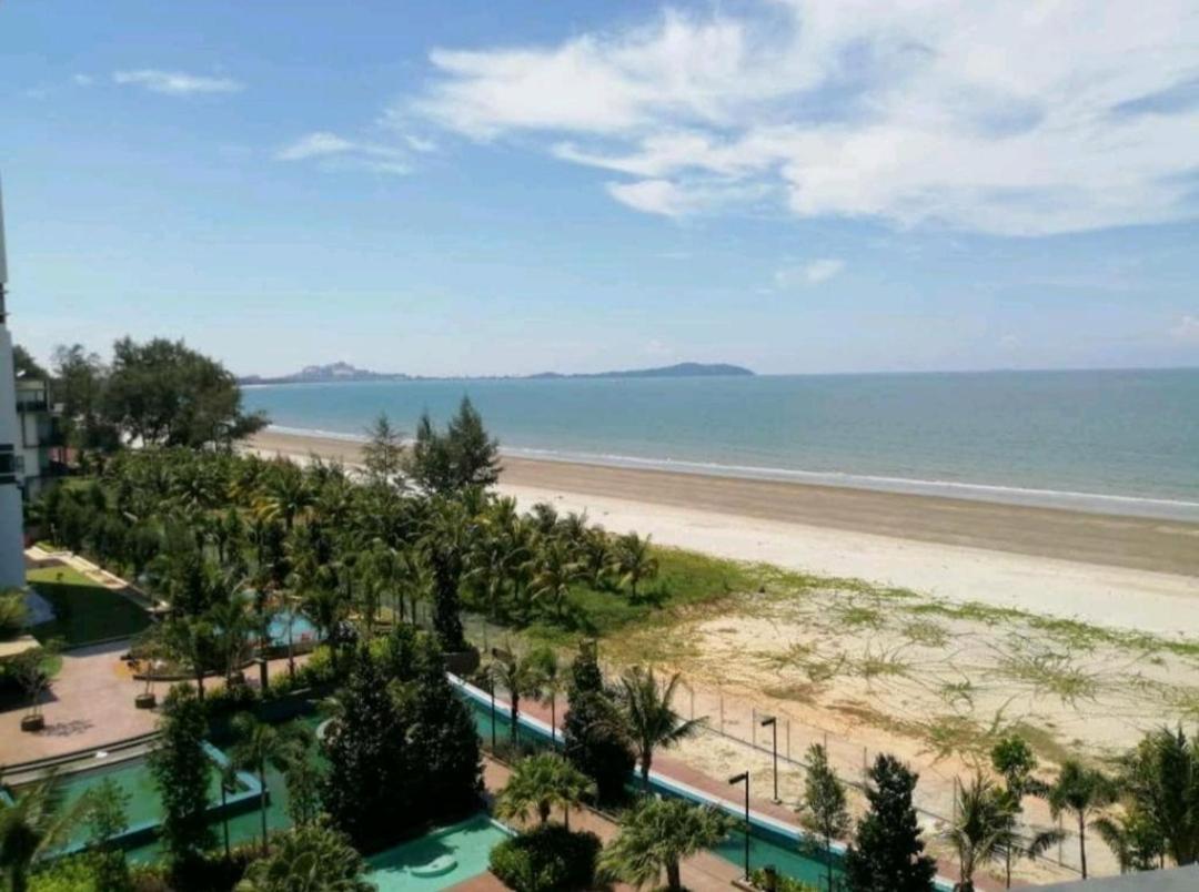 Timurbay Seafront Residence By Hardinahomes Kuantan Esterno foto